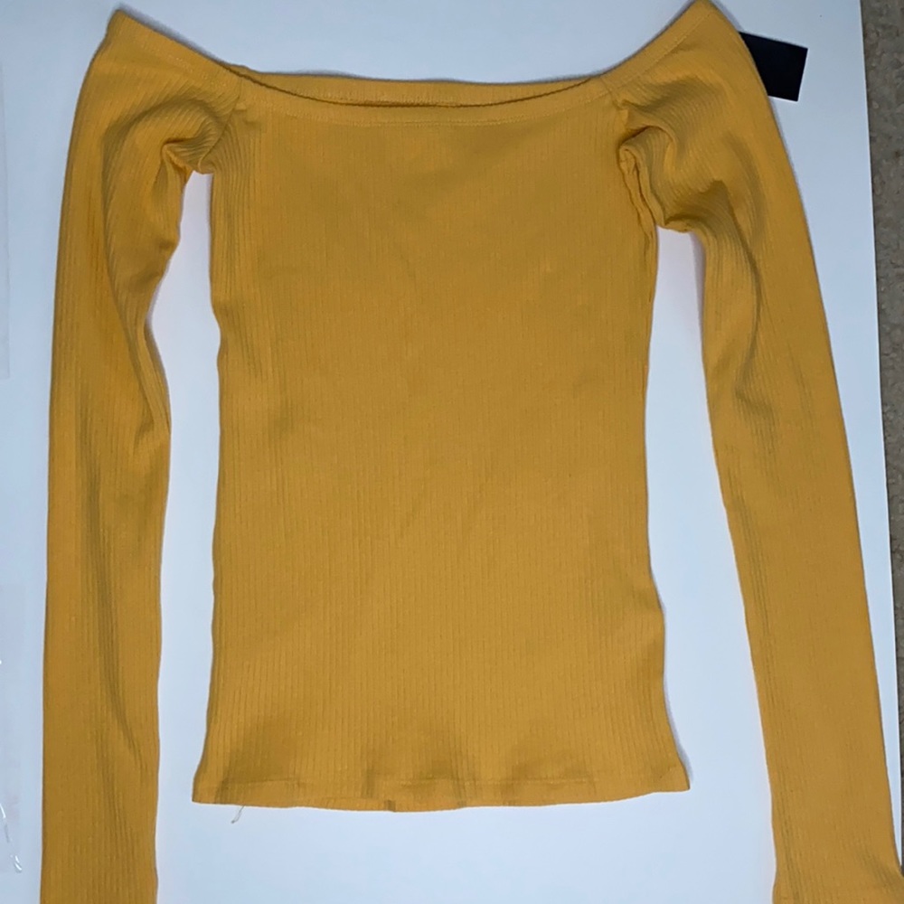 Off the shoulder long sleeve top